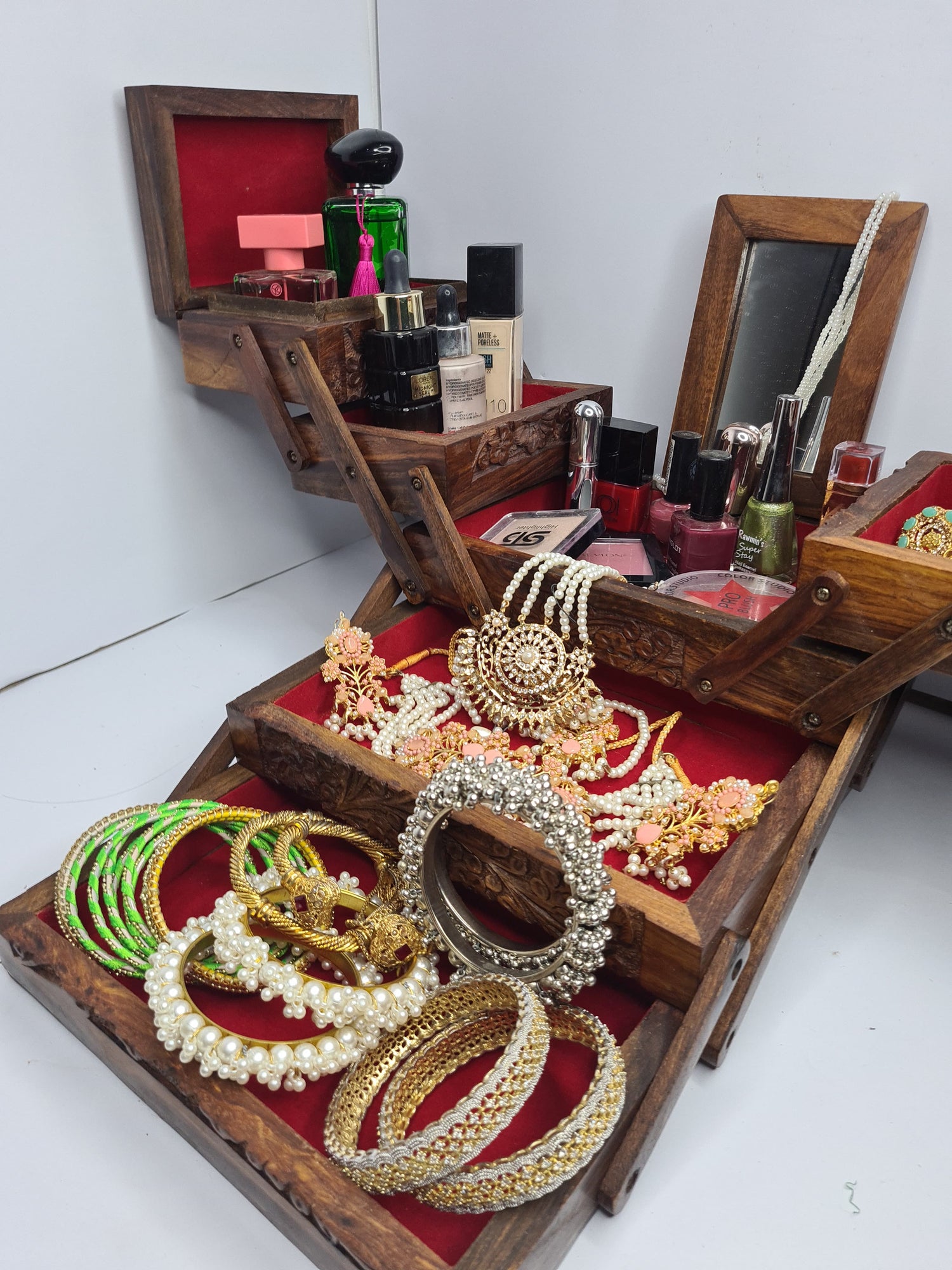 Jewelry boxes